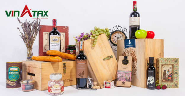 tang-qua-cho-nhan-vien Hướng dẫn hạch toán chi phí tặng quà cho nhân viên